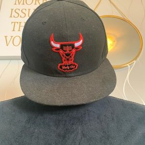 Black and Red Chicago Bulls Hat